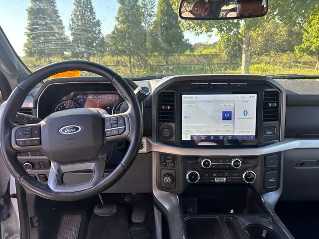 Used 2022 White Ford XLT image 11