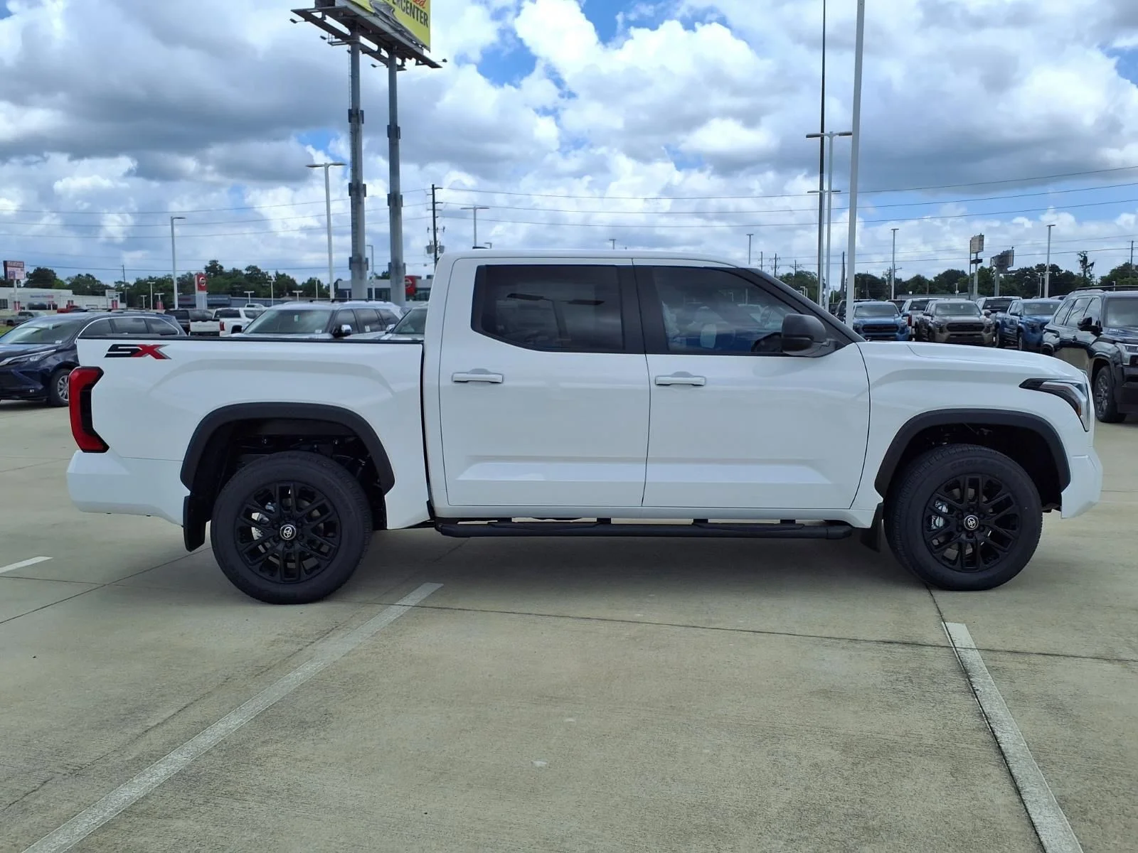New 2026 White Toyota SR5 image 5