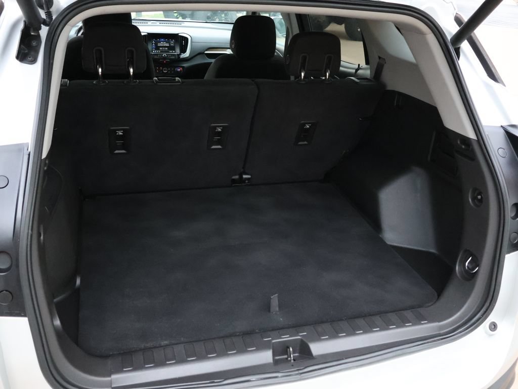 Used 2018 QUICKSILVER METALLIC GMC SLE image 7
