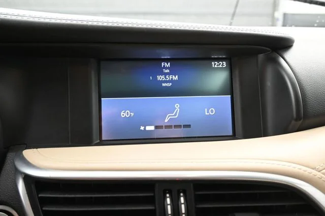 Used 2019 Black INFINITI LUXE image 32