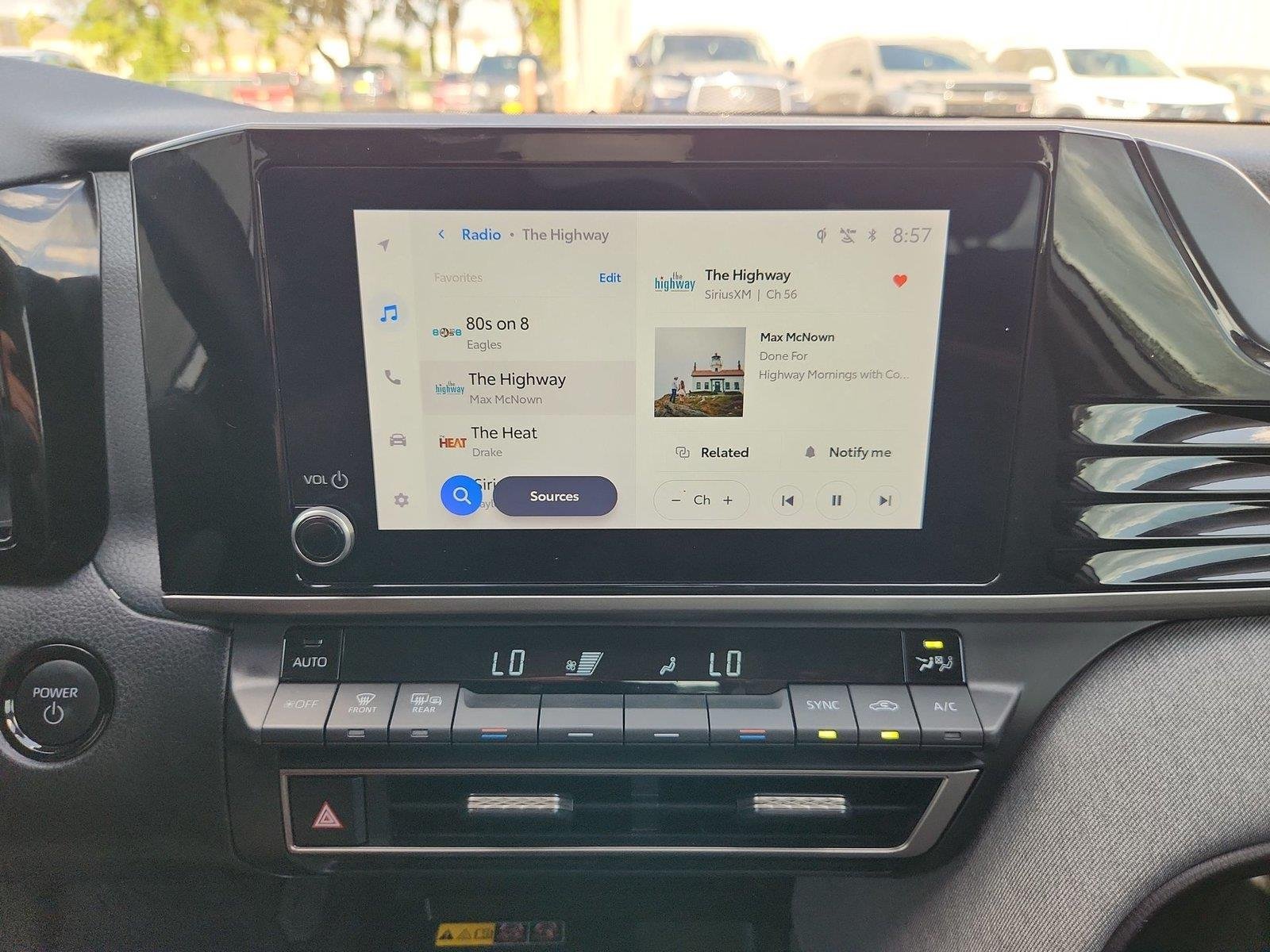 2025 Toyota Camry photo 13 of 34