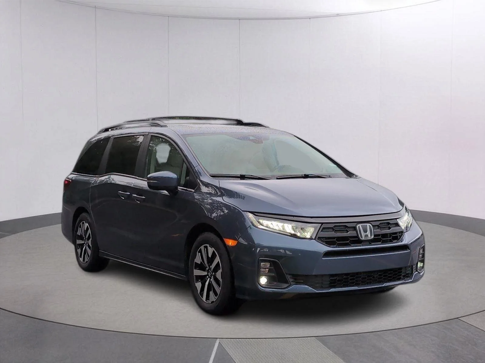 Used 2025 Smoke Blue Pearl Honda EX-L image 9
