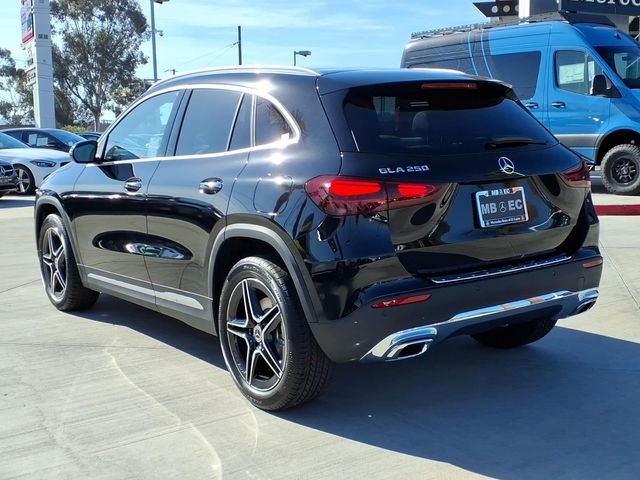 New 2026 Black Mercedes-Benz GLA 250 image 21