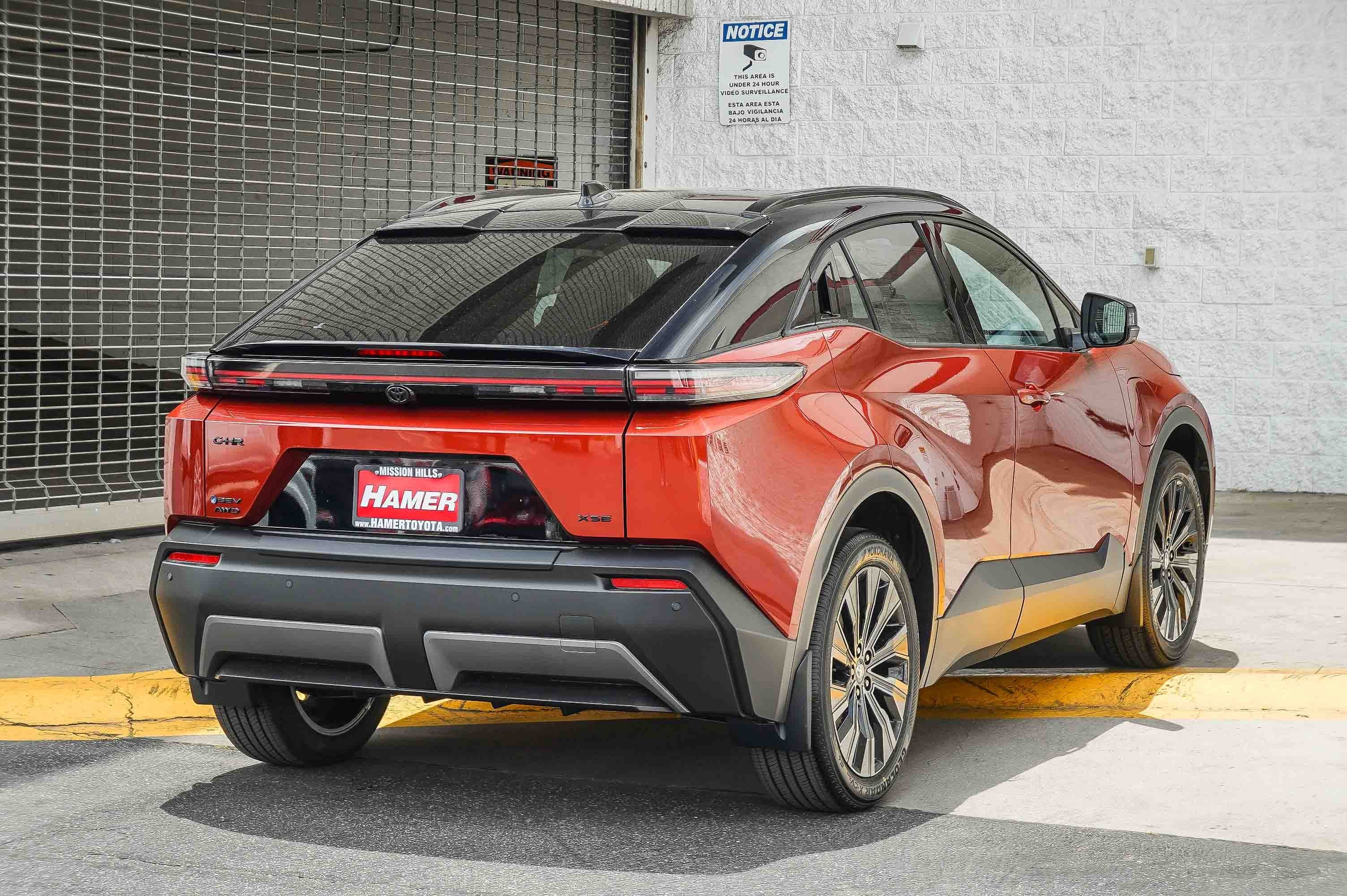 New 2026 Tandoori with Midnight Black Metallic roof Toyota XSE image 6