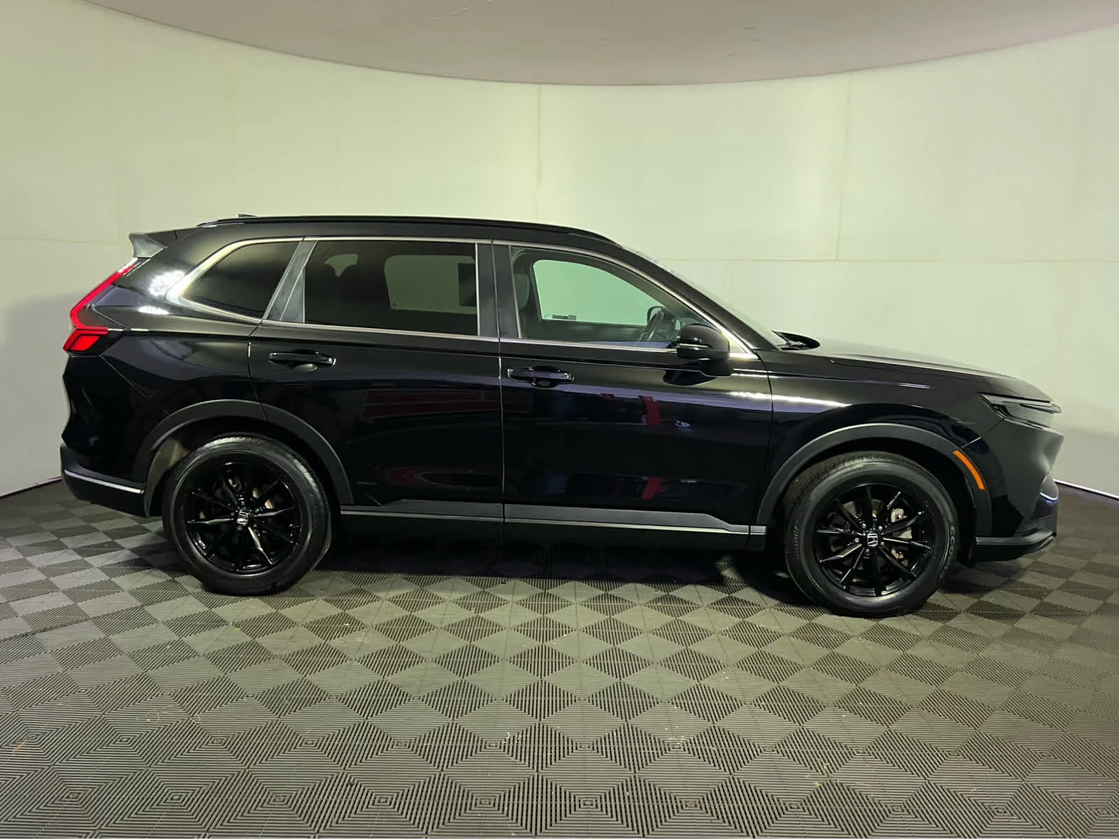 Used 2024 Crystal Black Pearl Honda Sport image 8