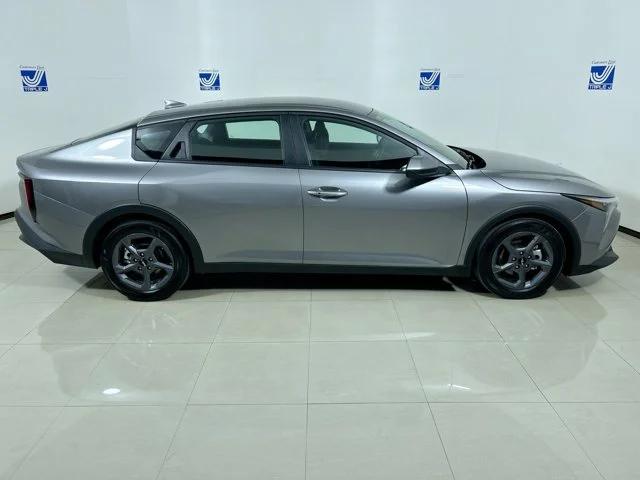New 2026 STEEL GREY Kia LXS image 6