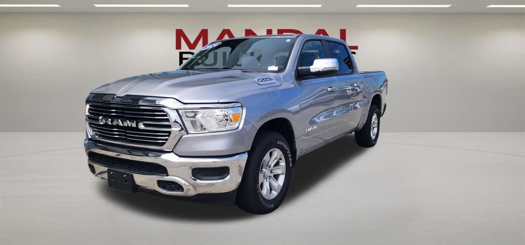 2024 RAM 1500 Laramie 4x4 Crew Cab 5'7's photo