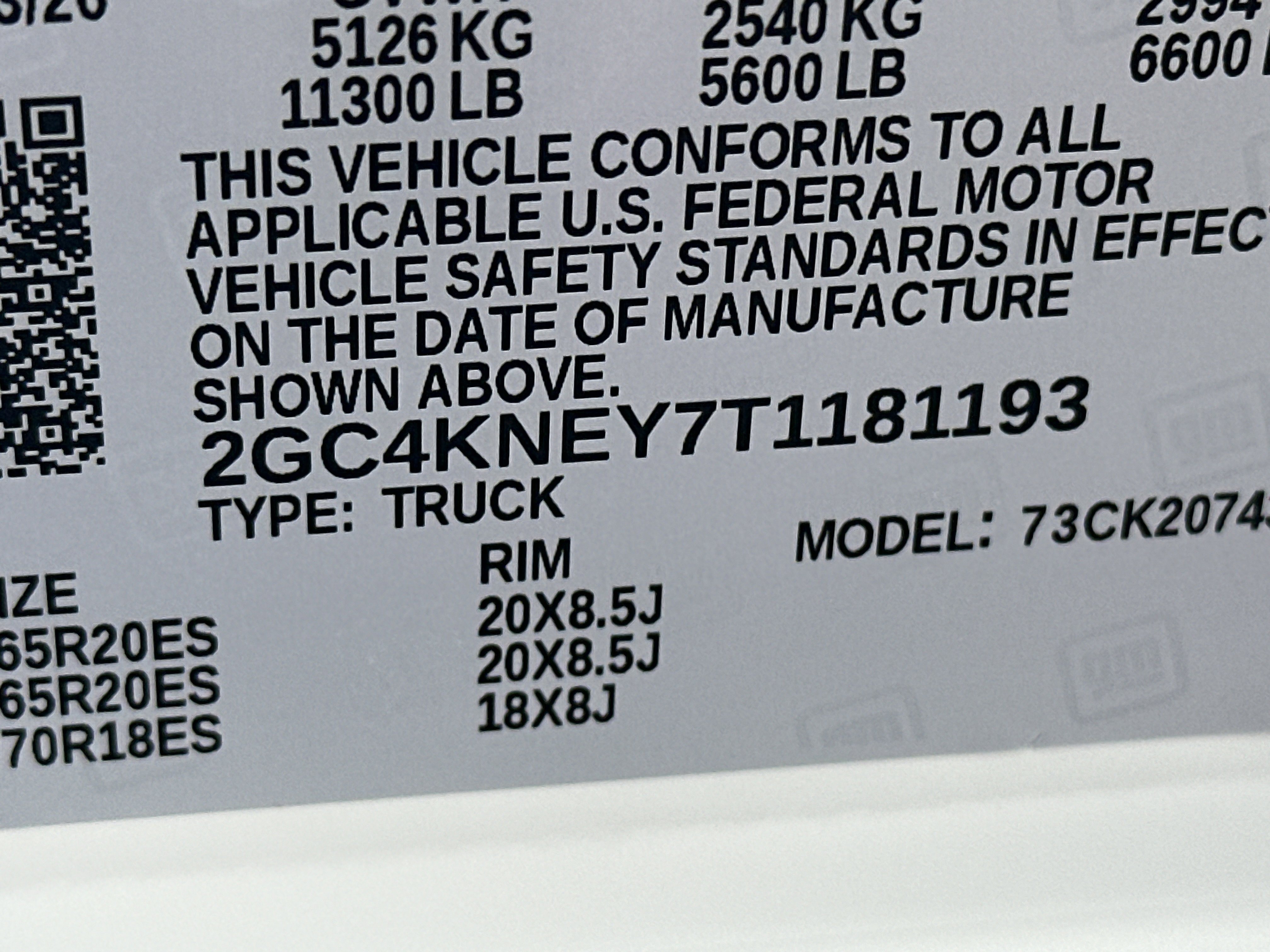 New 2026 Summit White Chevrolet LT image 30