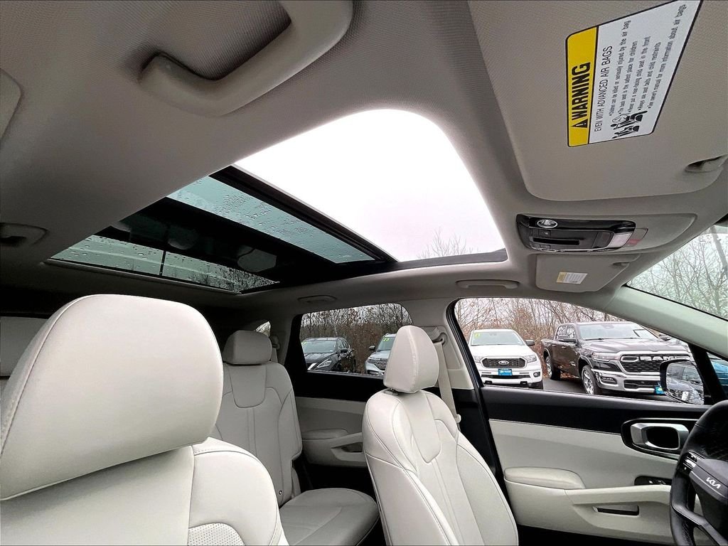 New 2026 Mineral Blue Kia EX image 15