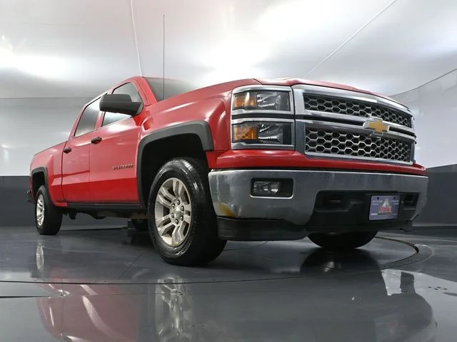 Used 2014 Red Chevrolet LT image 48