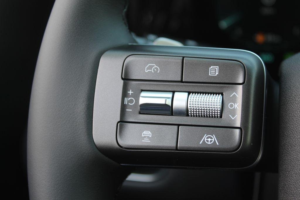 New 2026 Gray Hyundai Blue SEL 8P image 26