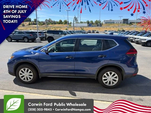 Used 2017 Caspian Blue Nissan  image 4