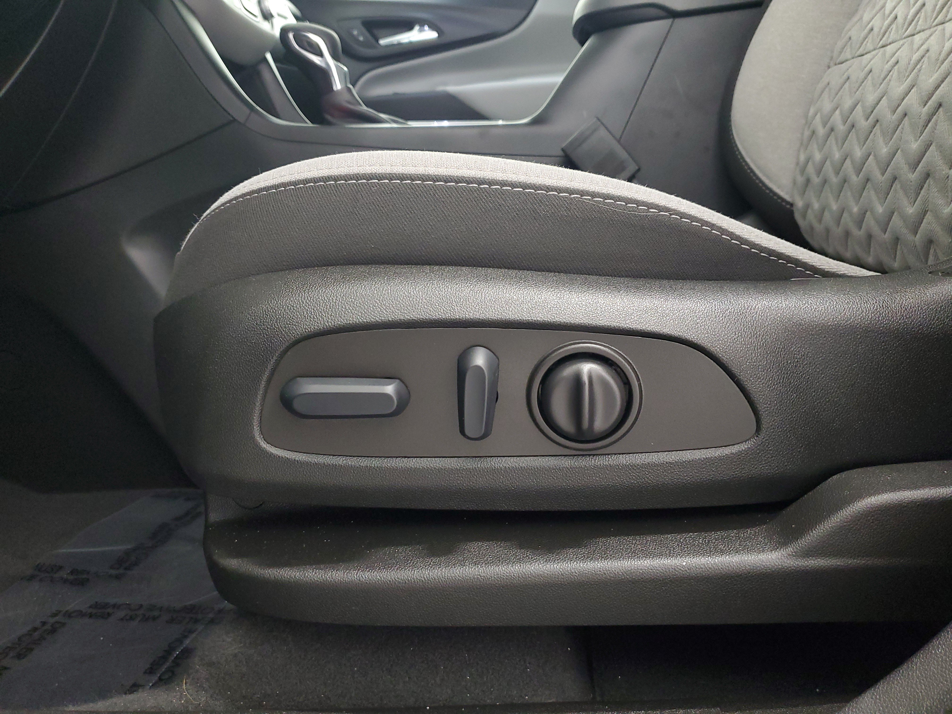 Used 2022 Iron Gray Metallic Chevrolet LT image 17