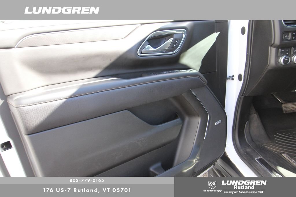 Used 2023 White GMC AT4 image 19