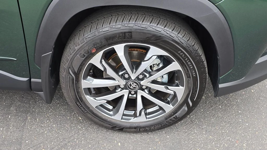 Used 2025 Cypress Toyota XLE image 9