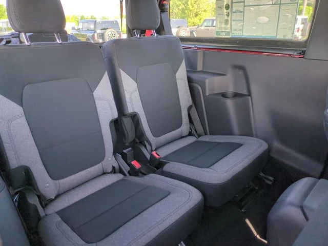 Used 2022 Red Ford Base image 30