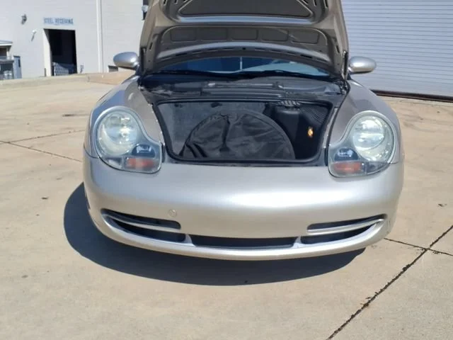 Used 1999  Porsche Y image 23