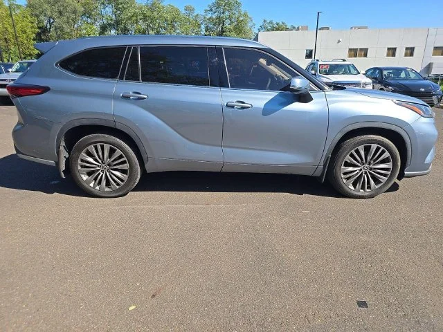 Used 2020 Blue Toyota Platinum image 4