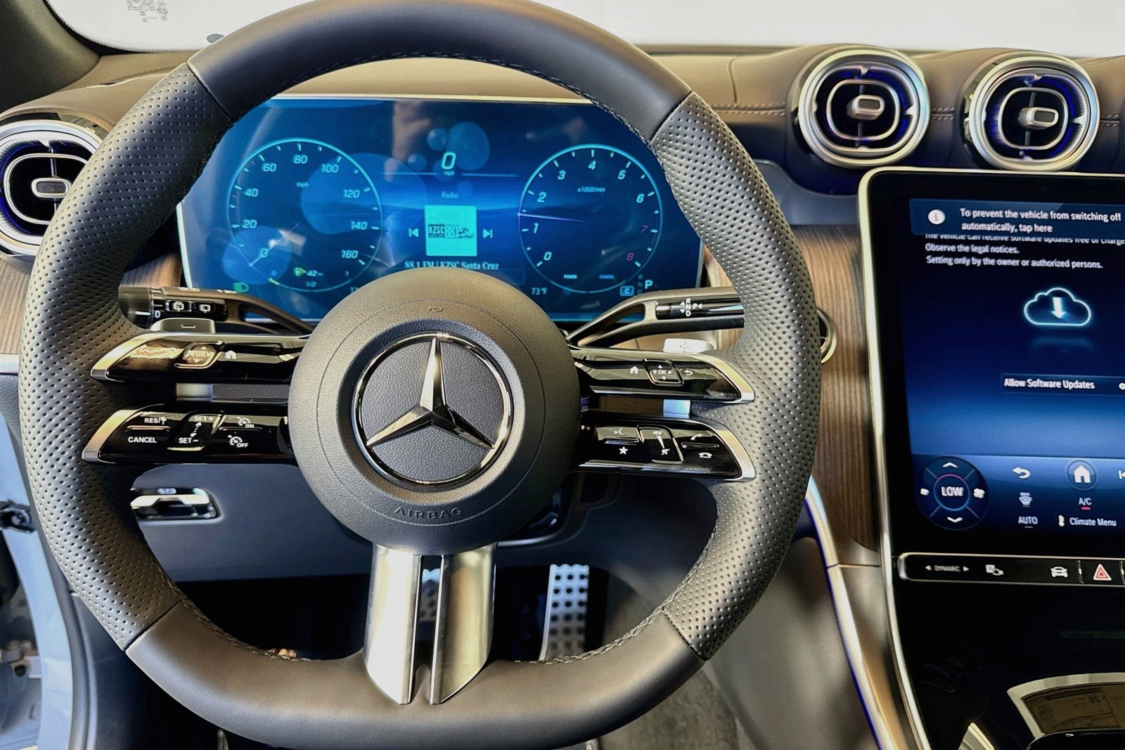 New 2026 MANUFAKTUR Alpine Grey Mercedes-Benz GLC 300 image 11
