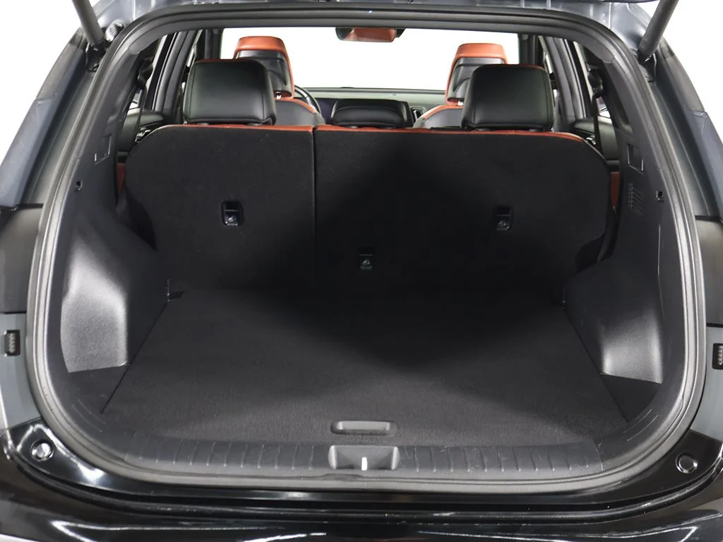 Used 2023 Gray Kia SX-Prestige image 21