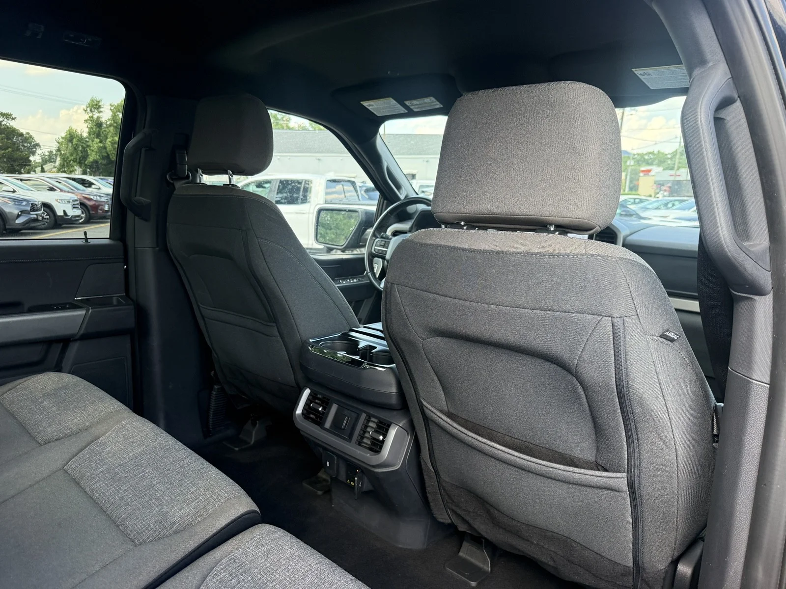 Used 2024 Agate Black Metallic Ford XLT 4WD image 30