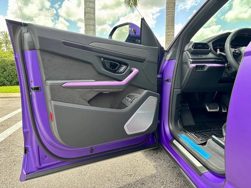 New 2026 Viola Nebula Matt Lamborghini SE image 6