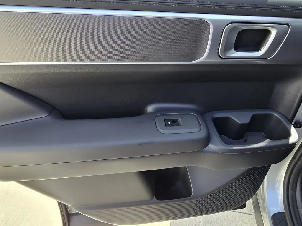New 2026 Silver Hyundai SE image 12