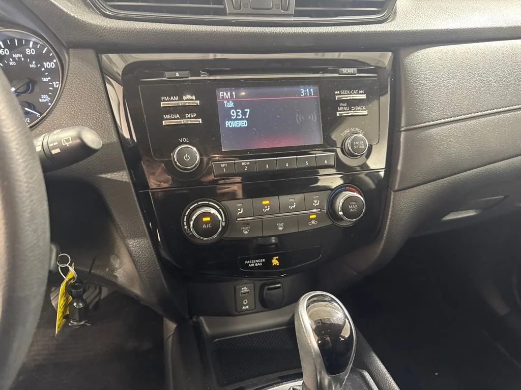 Used 2017 Midnight Nissan S image 13