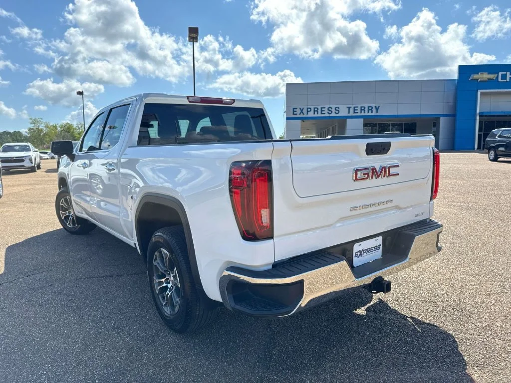 Used 2026 White GMC SLT image 4