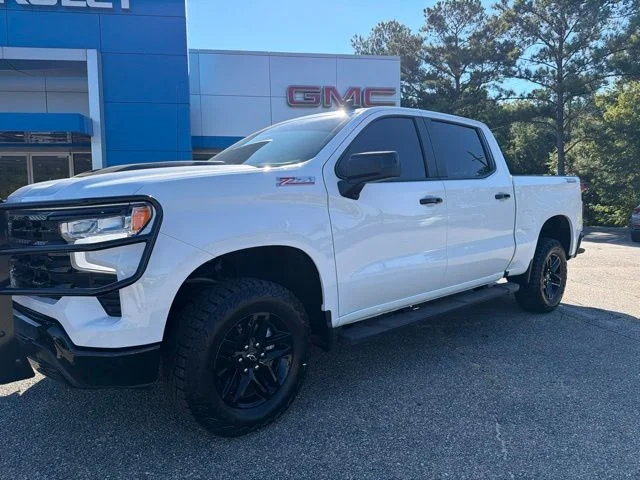 Used 2024 Summit White Chevrolet LT Trail Boss image 5