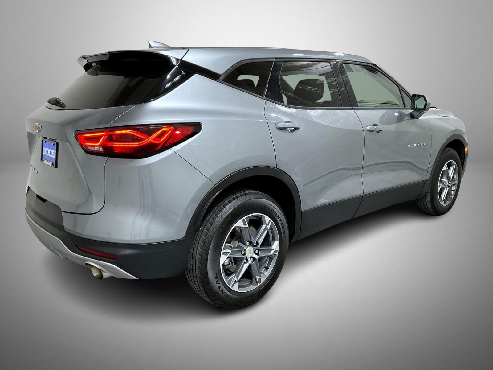 Used 2025 Gray Chevrolet LT image 5