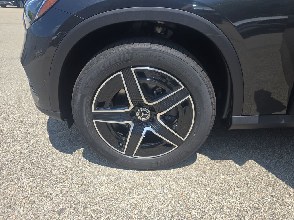 New 2026 Graphite Grey Metallic Mercedes-Benz GLC 300 image 27