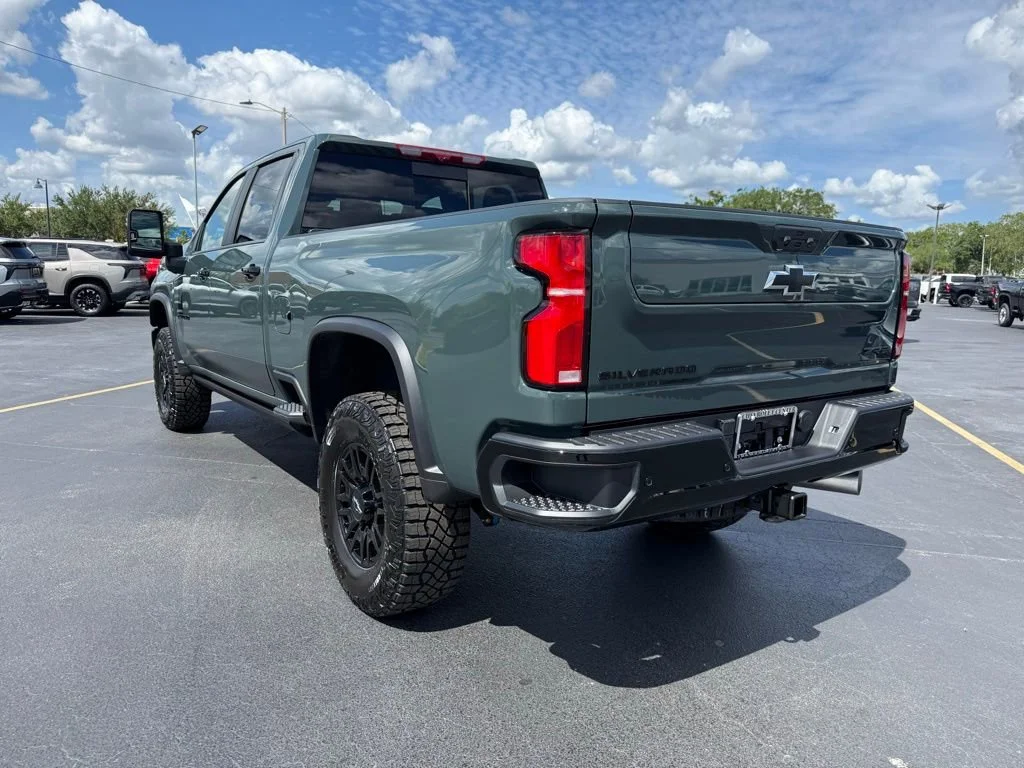 2026 Chevrolet Silverado 2500 HD ZR2 - Photo 6