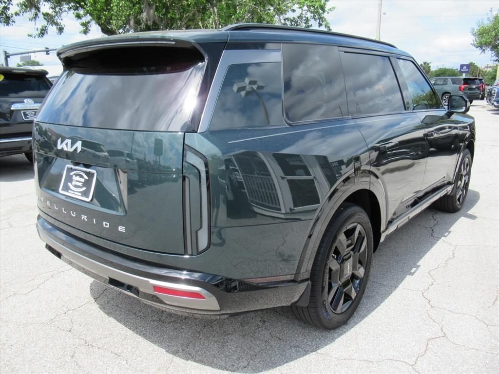 Used 2027 Black Kia SX image 7