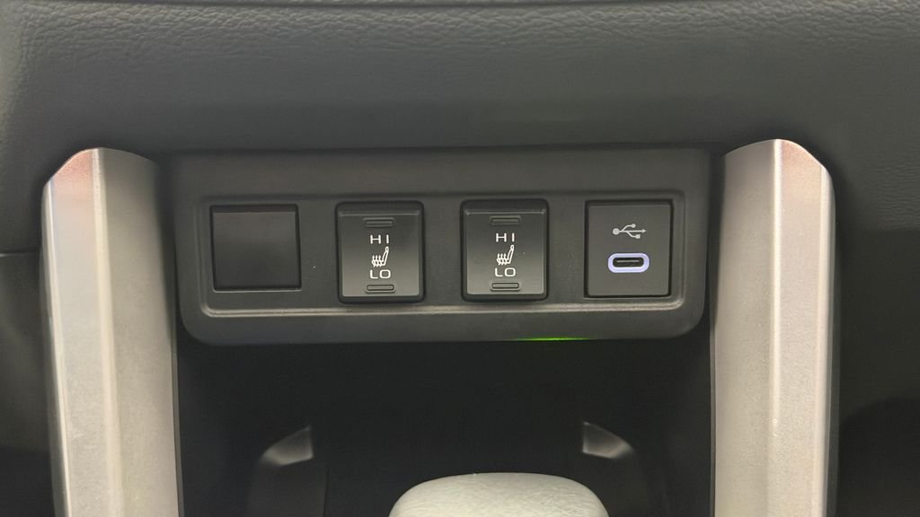 Used 2025 Beige Toyota XLE image 27