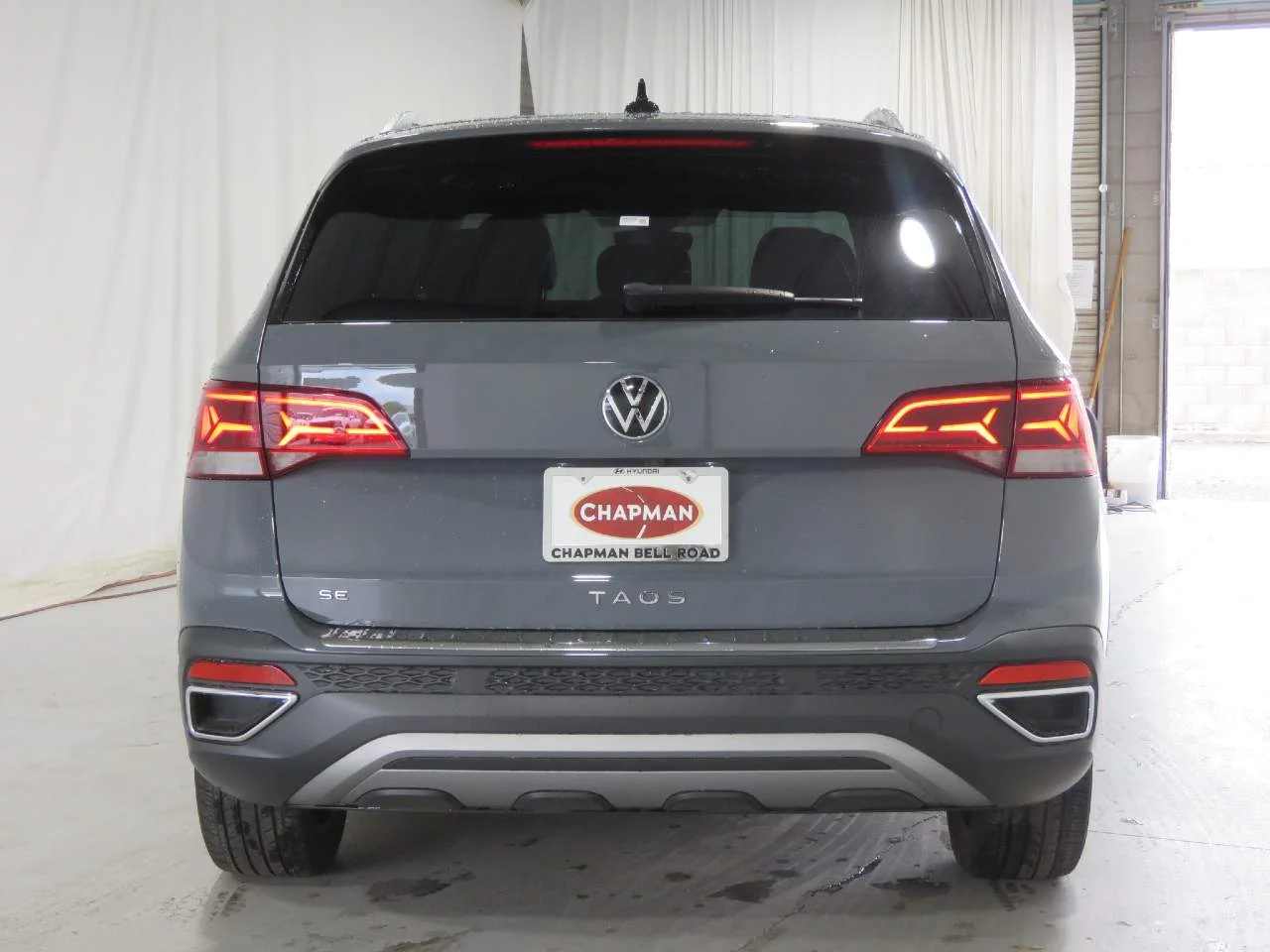 Used 2023 Pure Gray Volkswagen SE image 5