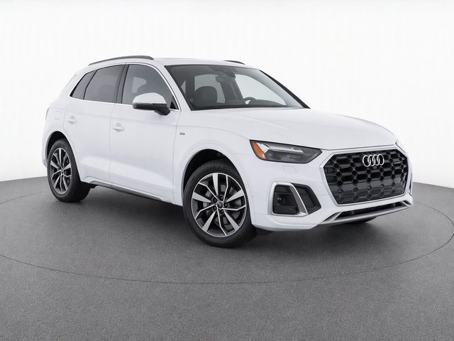 2022 Audi Q5 S line Premium Plus