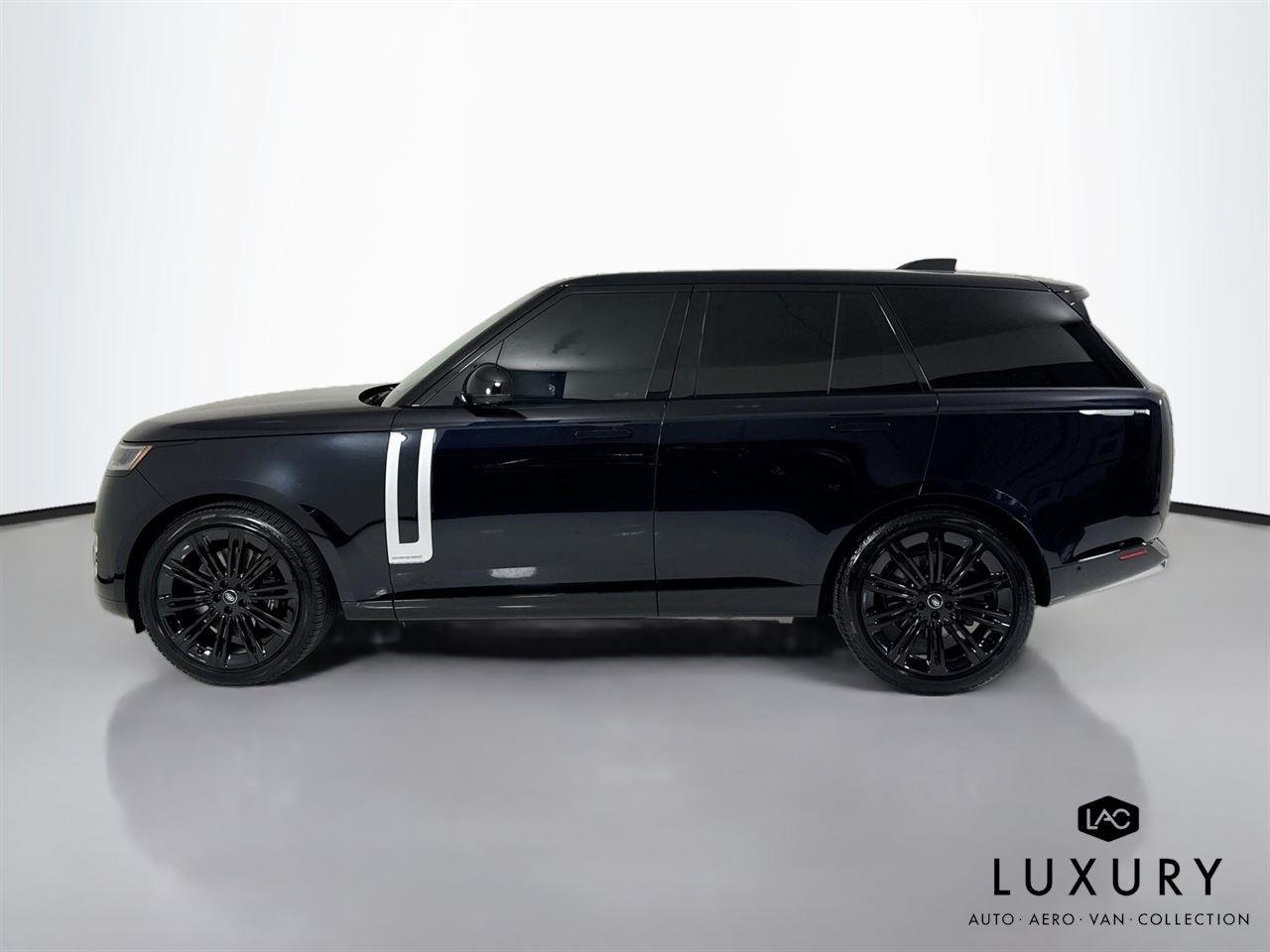 Used 2024 Ligurian Black SV Bespoke Ultra Metallic Gloss Land Rover Autobiography | Meridian 3D Sound | Rear TVs image 9
