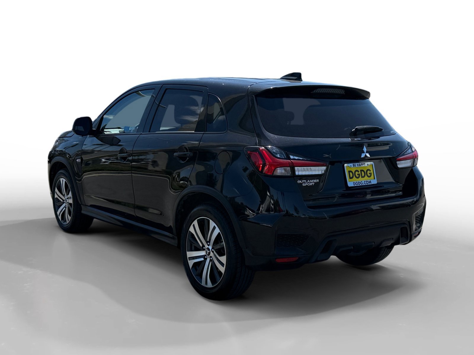 Used 2024 Silver Mitsubishi 2.0 ES image 3
