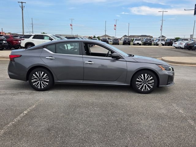 Used 2024 Gray Nissan 2.5 SV image 15