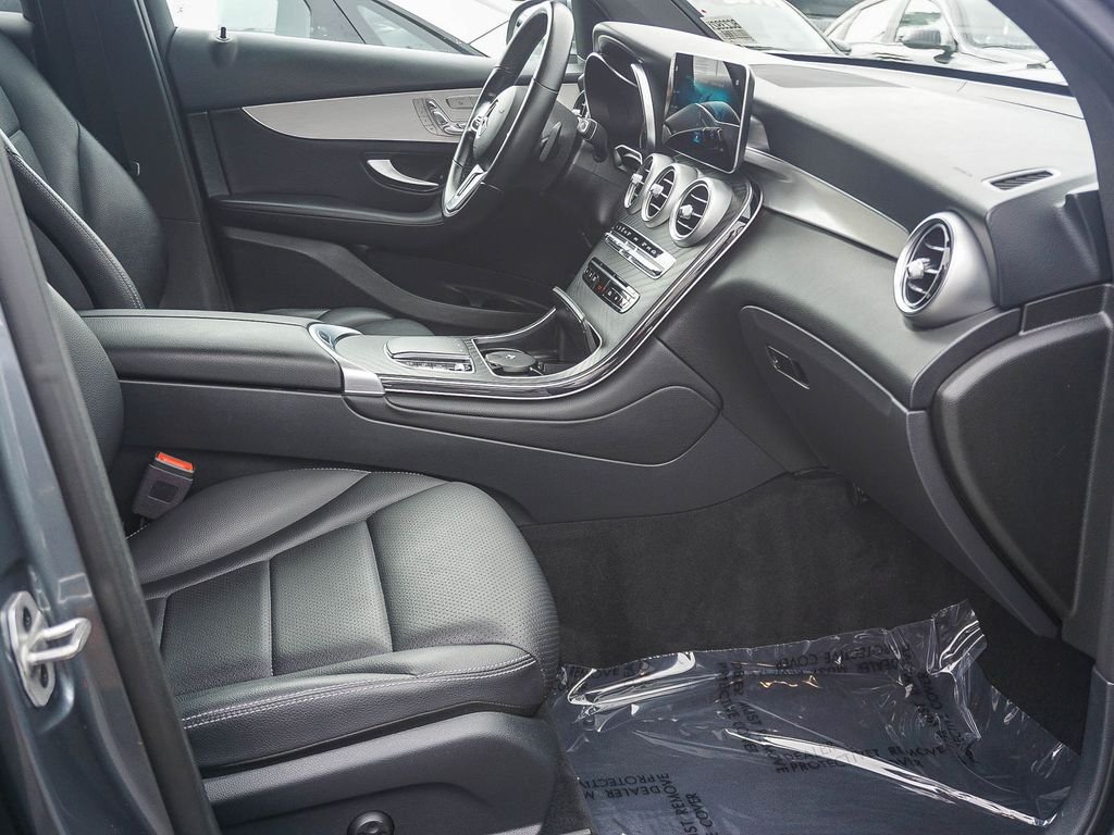 Used 2021 Gray Mercedes-Benz GLC 300 image 12