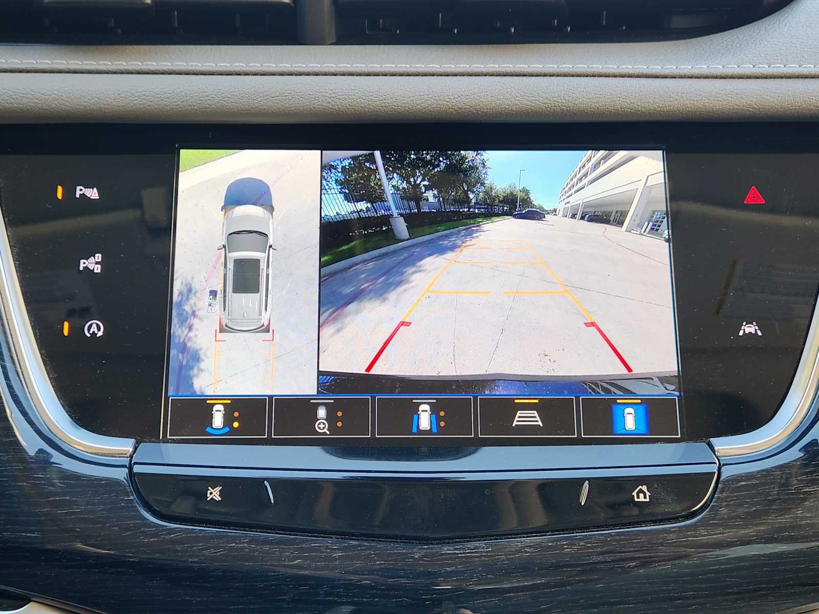 2025 Cadillac XT6 Premium Luxury - Photo 13