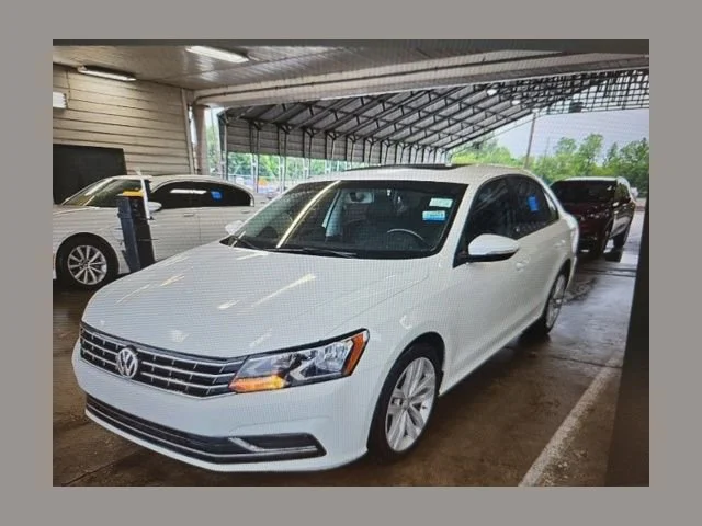 2019 Volkswagen Passat 2.0T Wolfsburg Edition Auto's photo