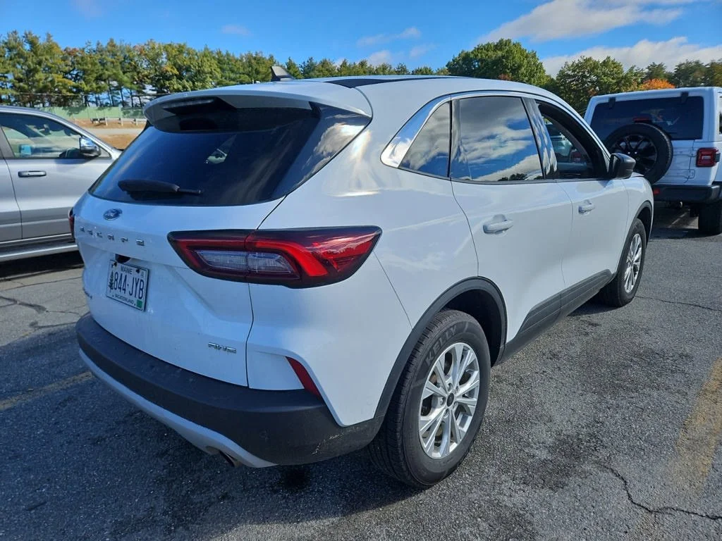 Used 2024 White Ford Active image 5
