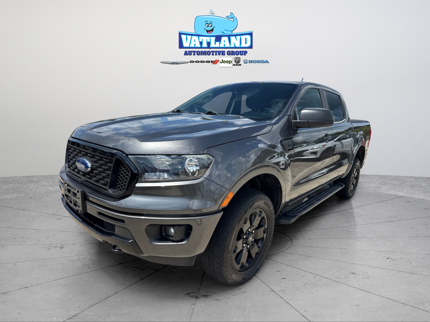 Used 2020 Gray Ford XLT image 1