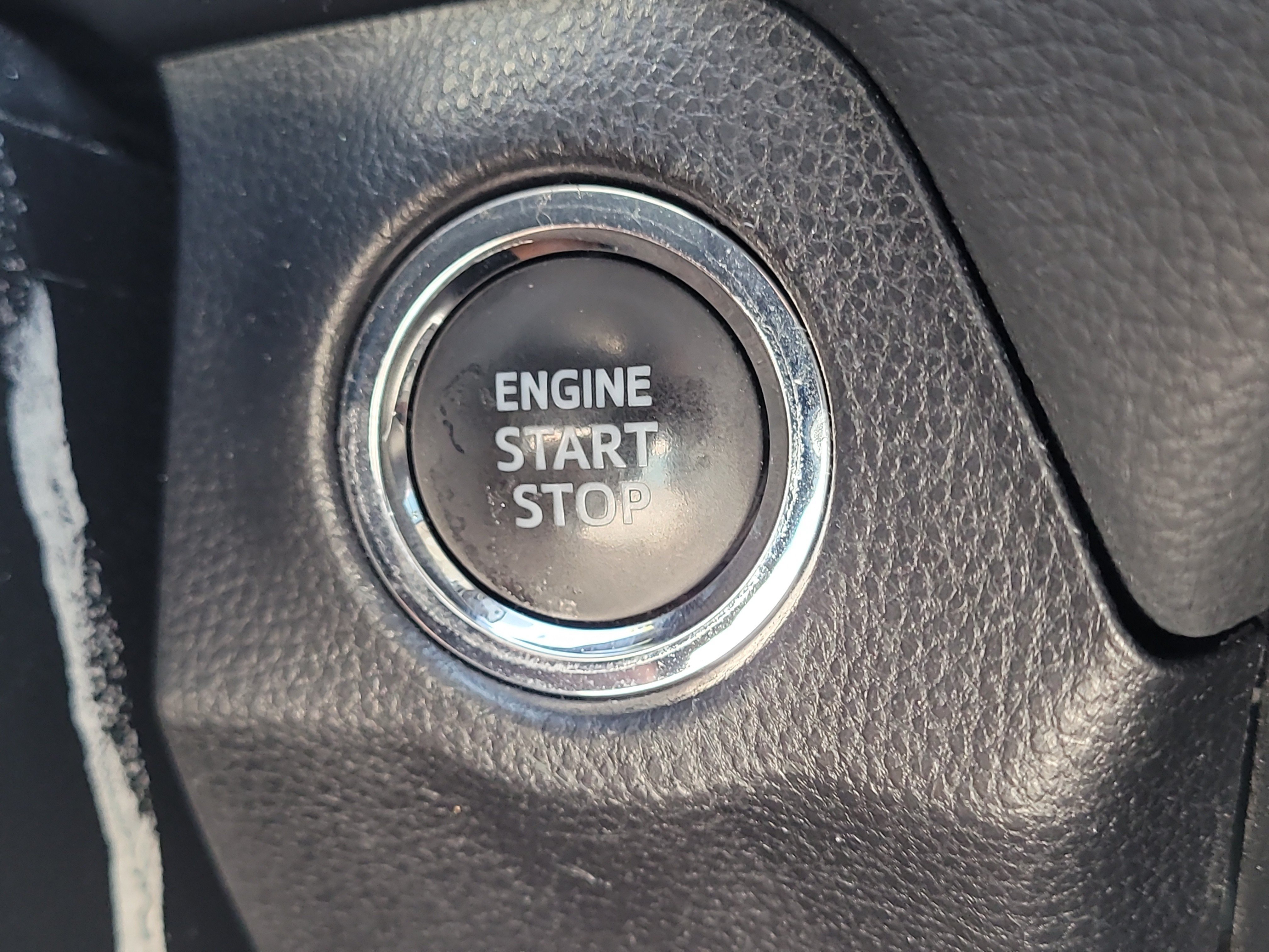 Used 2024 Magnetic Gray Metallic Toyota XLE Premium image 29