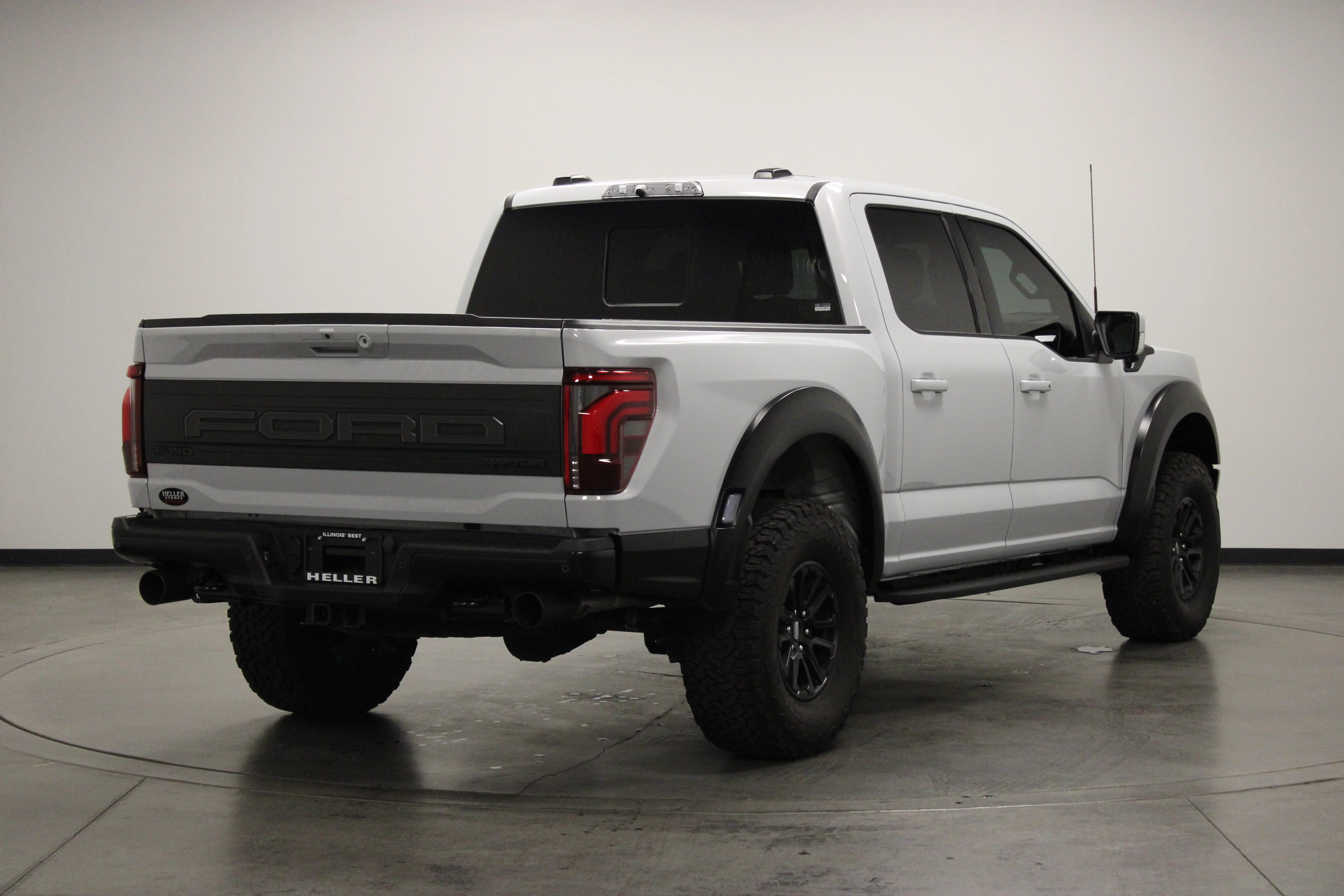 Used 2025 Space White Metallic Ford Raptor image 8