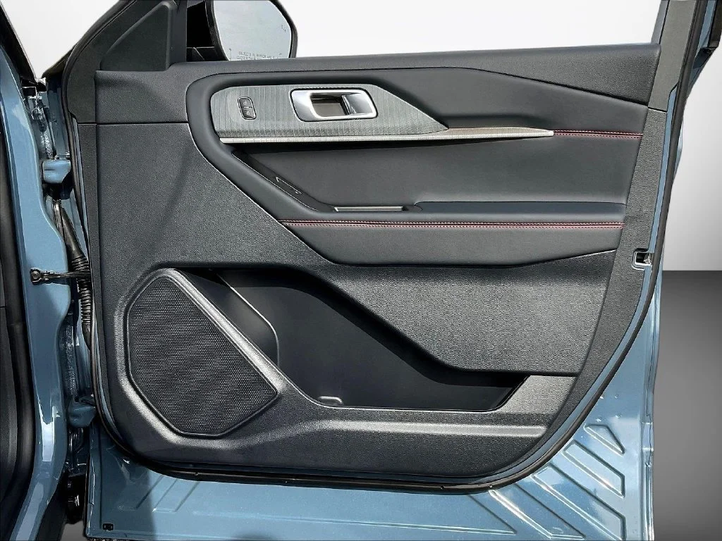 New 2027 Vapor Blue Metallic Ford ST-Line image 39