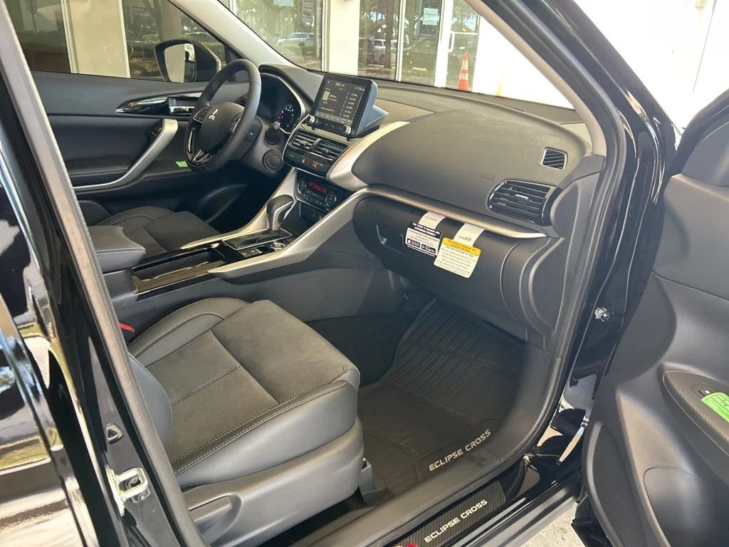 New 2026 Black Mitsubishi SE image 21
