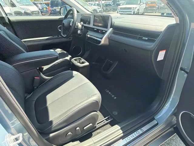Used 2024 Lucid Blue Hyundai Limited image 9